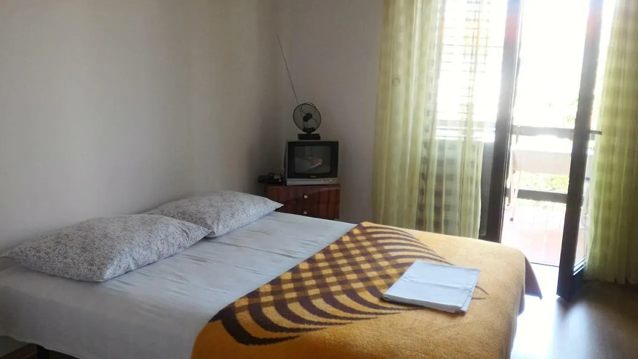 Apartments Beceic 니바이스 크로아티아