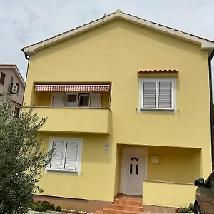  Apartmán Luni Ii