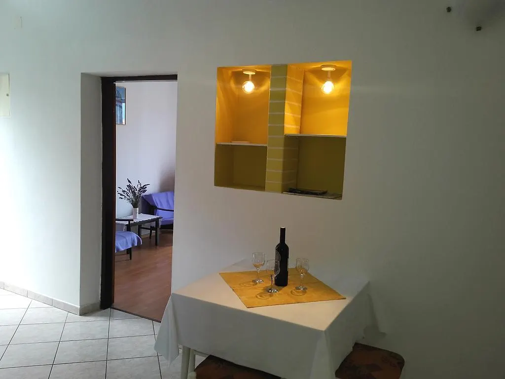 Apartments Beceic Njivice