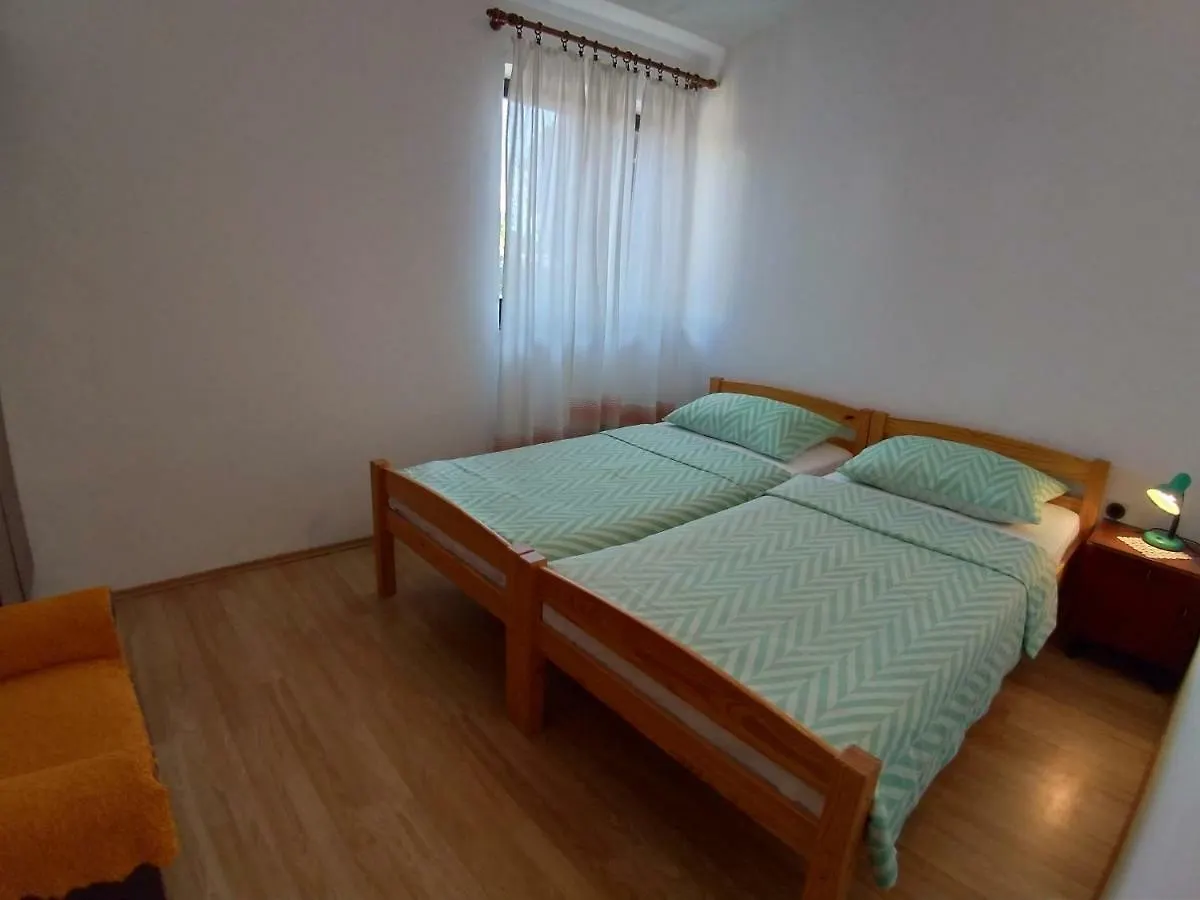 Apartments Beceic Njivice